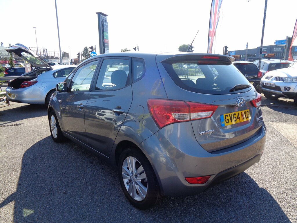 Hyundai Ix20 1,6 Crdi Active Blue Drive 5-Door Grey #4