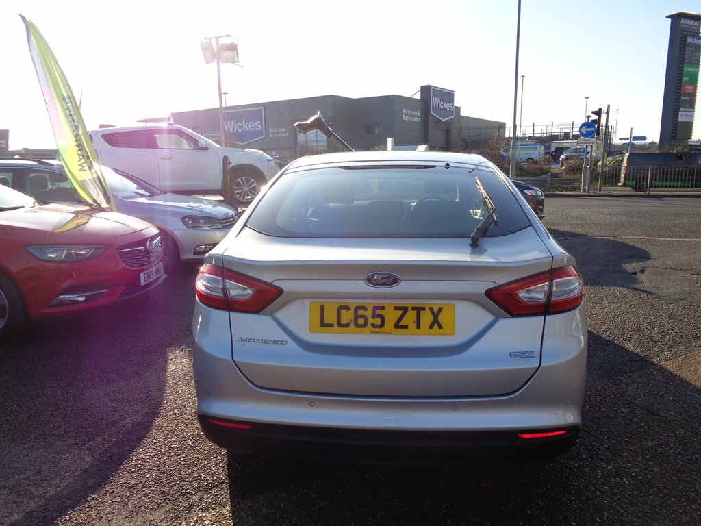Ford Mondeo 1.5 Style Econetic Tdci 5-Door LC65ZTX Silver #4