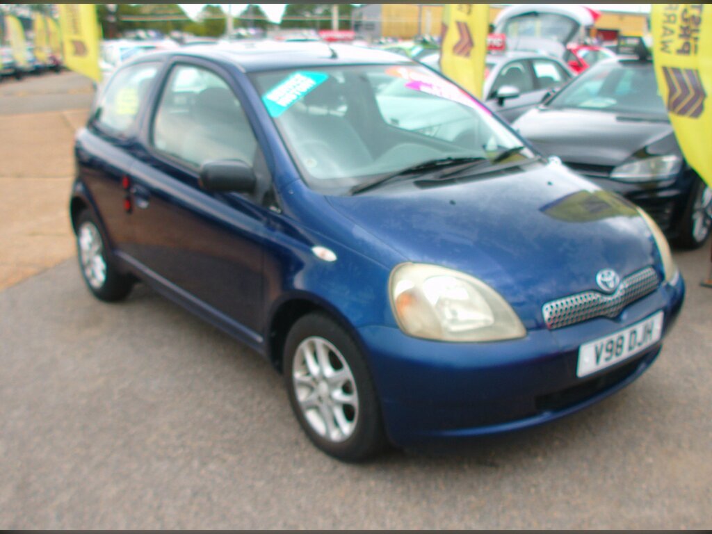 Toyota Yaris 1.0 Gs 3-Door Blue #2