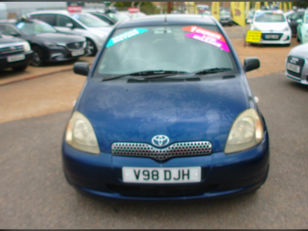 Toyota Yaris 1.0 Gs 3-Door Blue #3