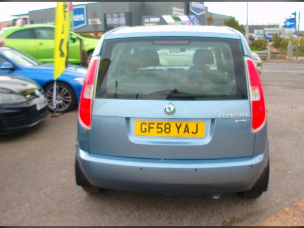 Skoda Roomster 1.4 16V 1 Mpv 162 Gkm, 85 Bhp Grey #5