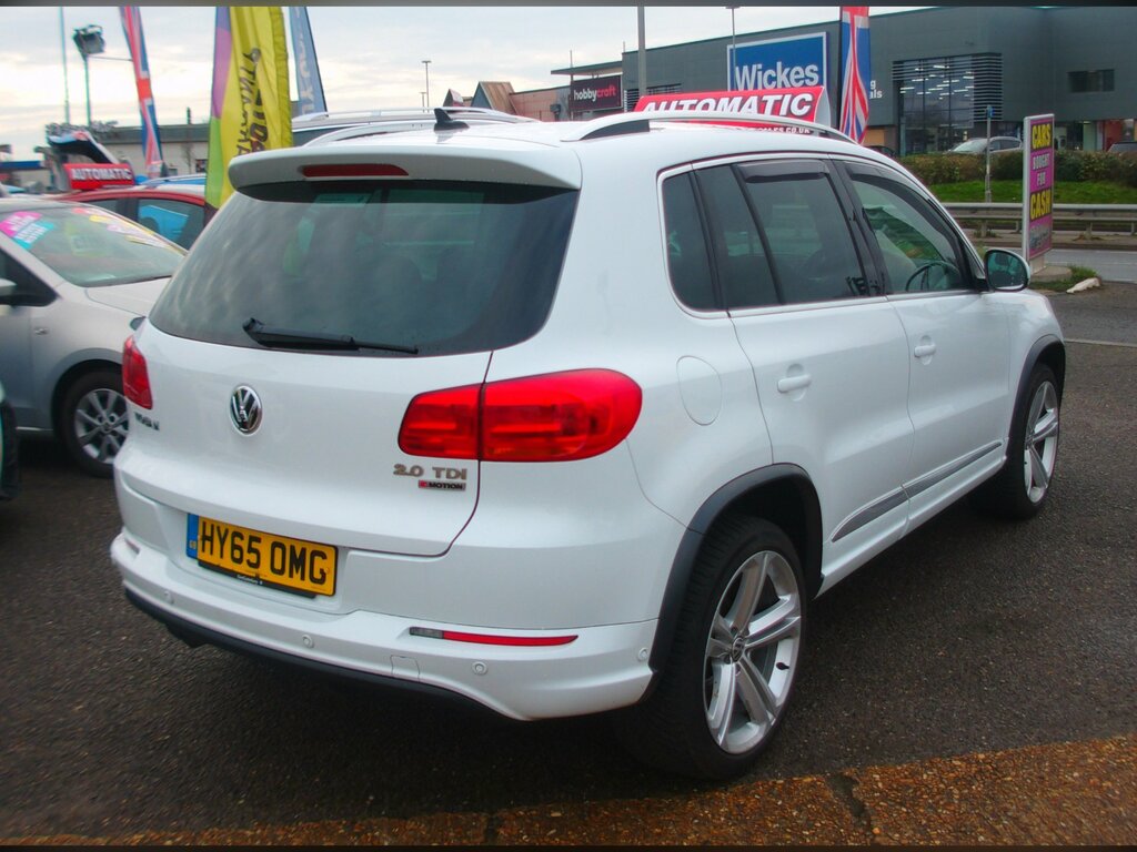 Volkswagen Tiguan 2.0 Tdi Bluemotion Tech R-line Suv D HY65OMG White #6
