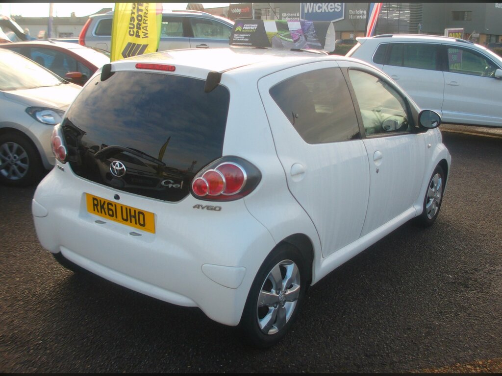Toyota Aygo 1.0 Vvt-i Go Hatchback RK61UHO White #6