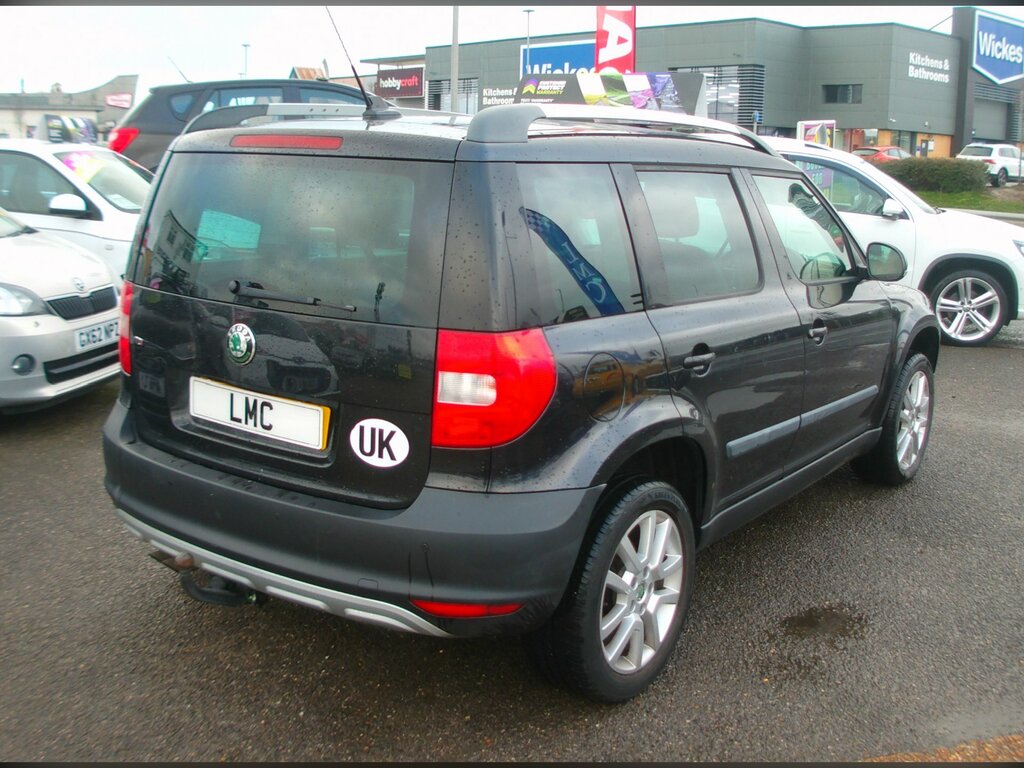 Skoda Yeti 2.0 Tdi Elegance Suv 4Wd Euro 5 Black #6
