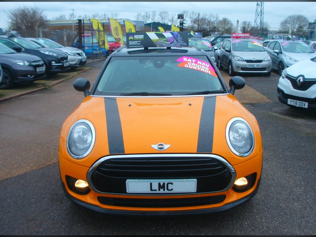 Mini Clubman 1.5 Cooper Estate 6Dr Euro 6 Ss GV16CFE Orange #2