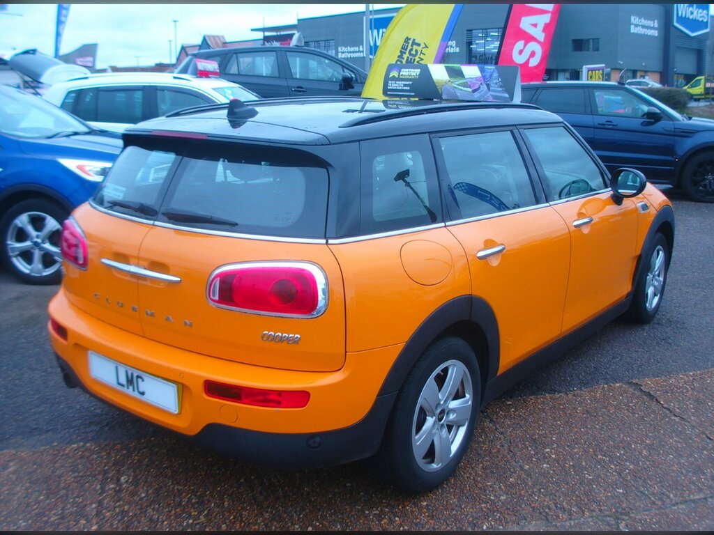Mini Clubman 1.5 Cooper Estate 6Dr Euro 6 Ss GV16CFE Orange #6