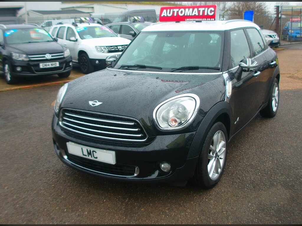 Mini Countryman 1.6 Cooper Suv All4 Euro 6 122 Ps AP64FCE Black #3