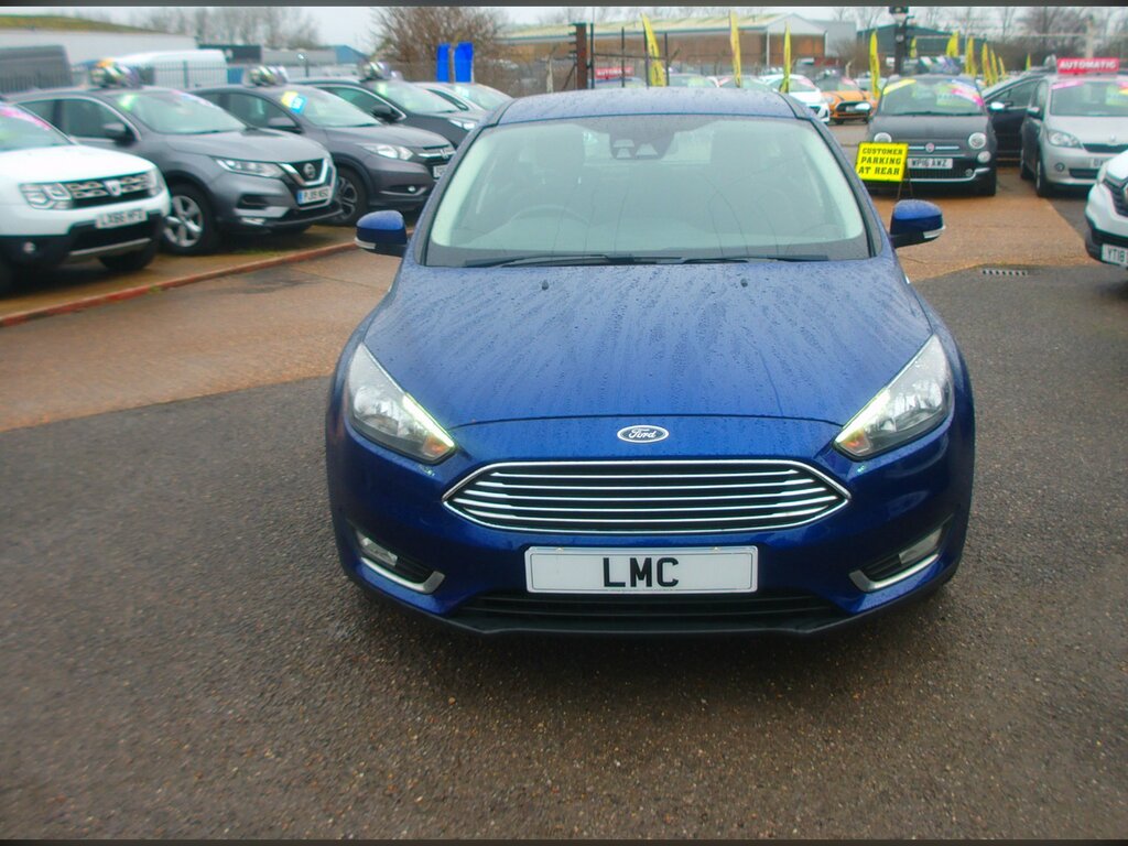 Ford Focus 1.0T Ecoboost Titanium Hatchback GK18VUW Blue #2