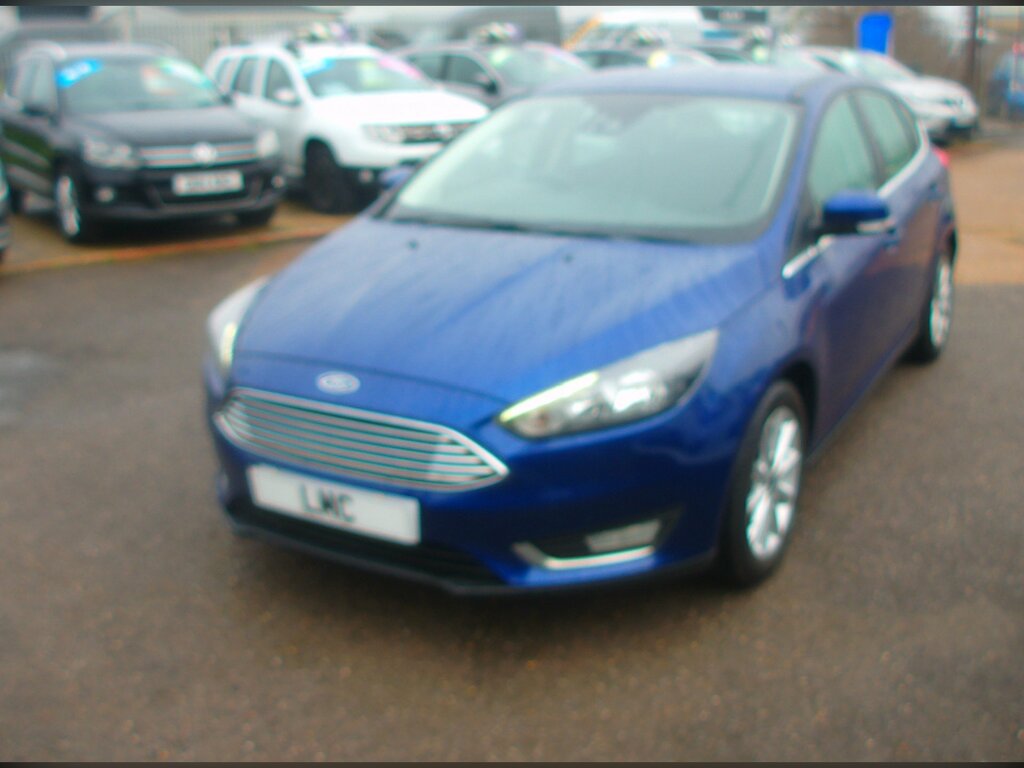 Ford Focus 1.0T Ecoboost Titanium Hatchback GK18VUW Blue #3