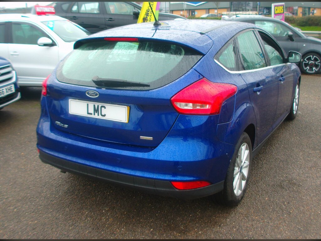 Ford Focus 1.0T Ecoboost Titanium Hatchback GK18VUW Blue #6