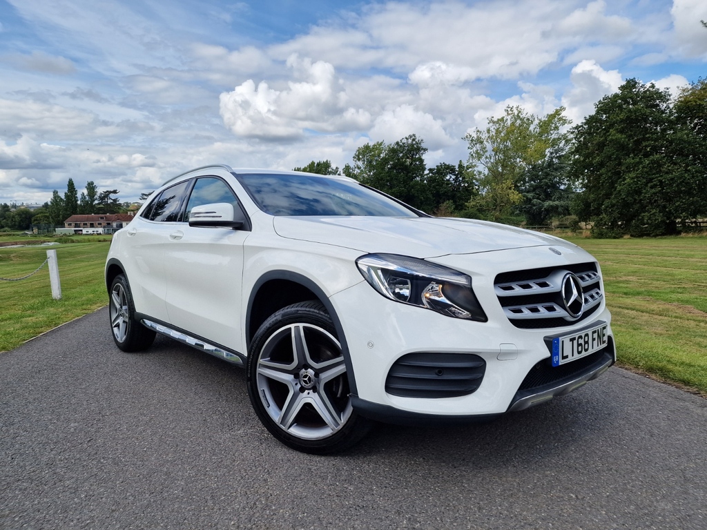 Mercedes-Benz GLA Class 1 6 Gla200 Amg Line Executive 7G Dct Euro 6 S S White