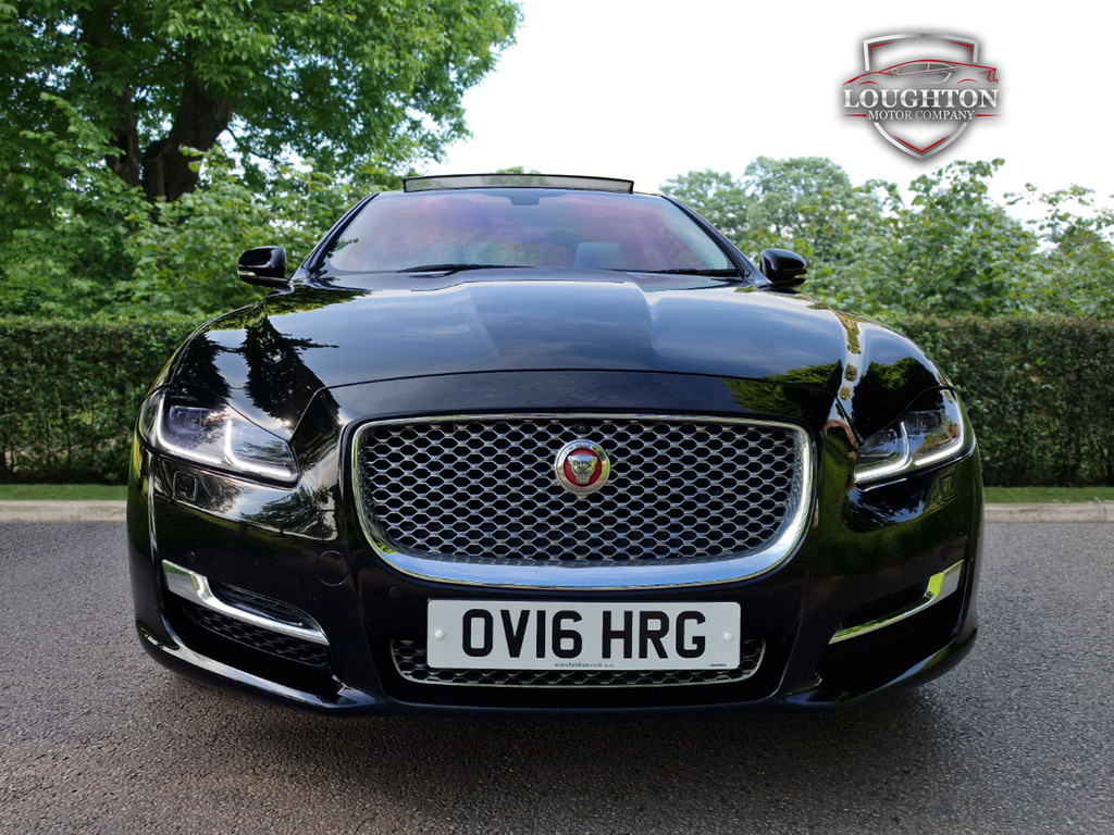 Jaguar XJ 3 0D V6 Portfolio Euro 6 S S OV16HRG Black #2