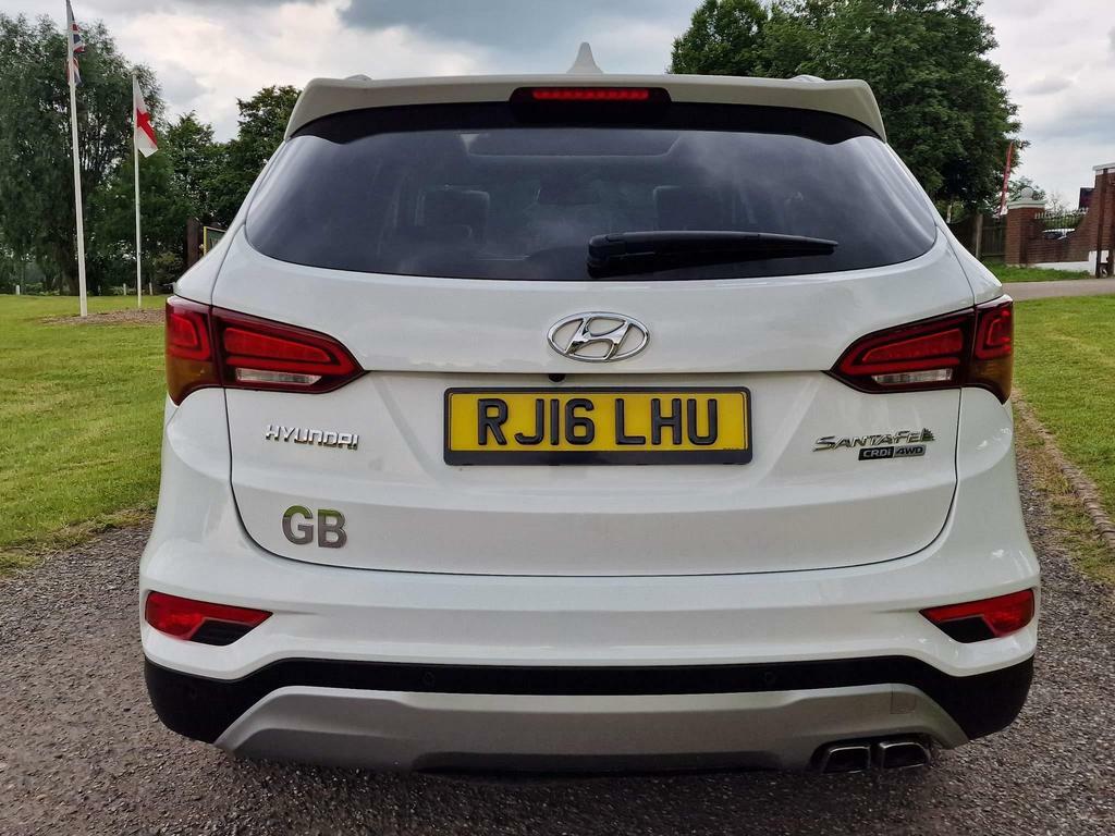 Hyundai Santa Fe 2 2 Crdi Blue Drive Premium Se 4Wd Euro 6 S S White #6