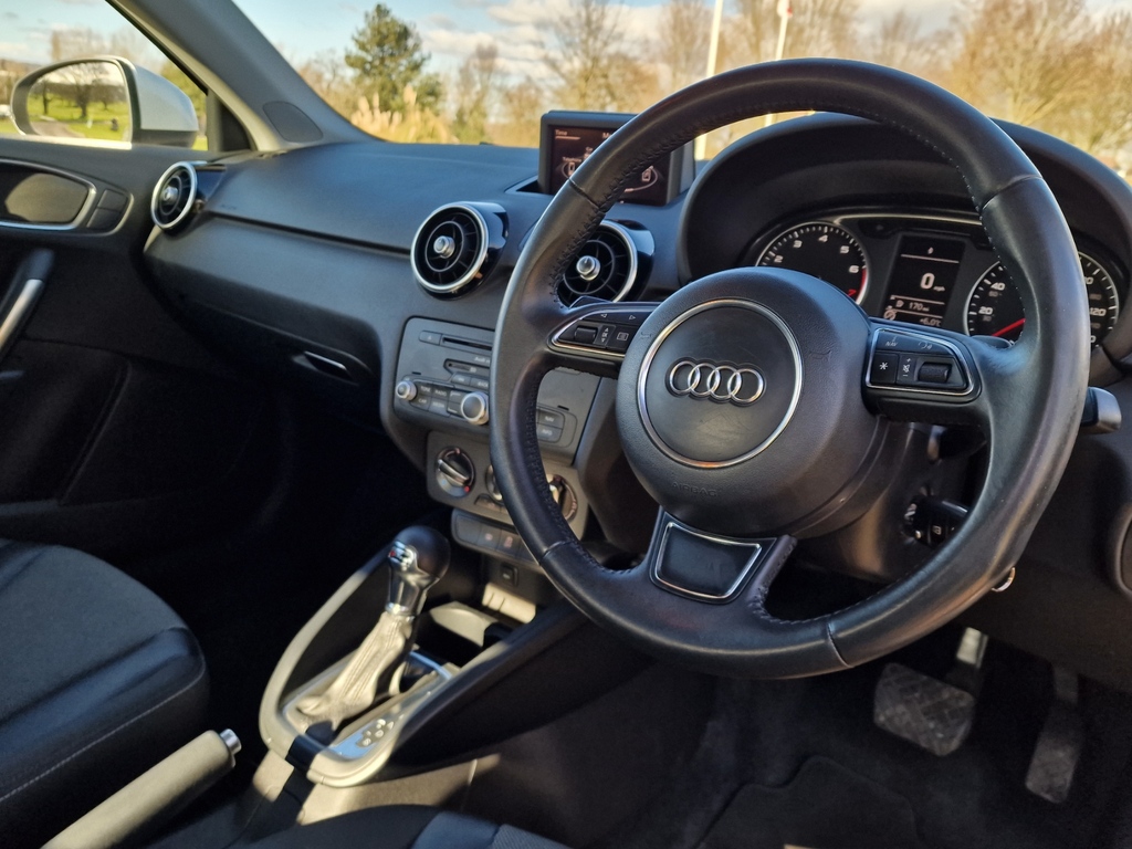 Audi A1 1 4 Tfsi Cod Sport S Tronic Euro 5 S S YY13UAV #2