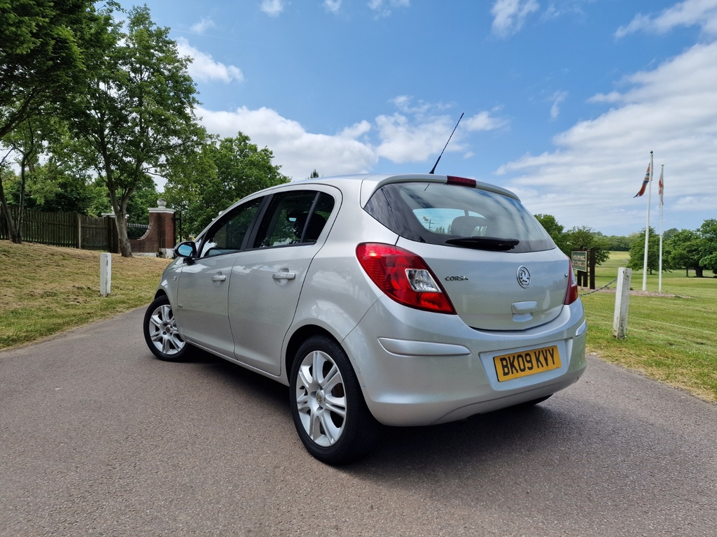 Vauxhall Corsa 1 4I 16V Design A C BK09KVY Silver #5