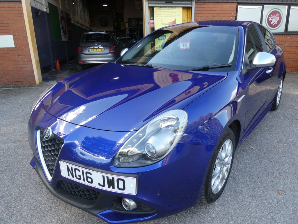 Alfa Romeo Giulietta 1.6 Jtdm-2 120 Tecnica Start Stop Hatchback 