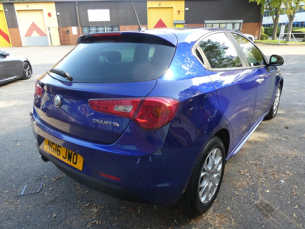 Alfa Romeo Giulietta 1.6 Jtdm-2 120 Tecnica Start Stop Hatchback NG16JWO #5