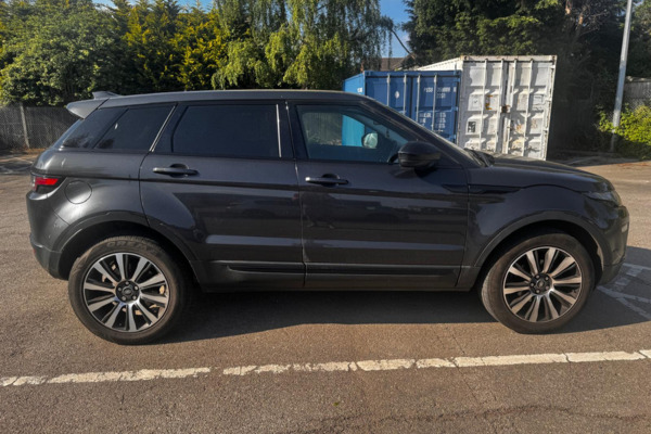 Land Rover  Sdv6 Hse Silver #3