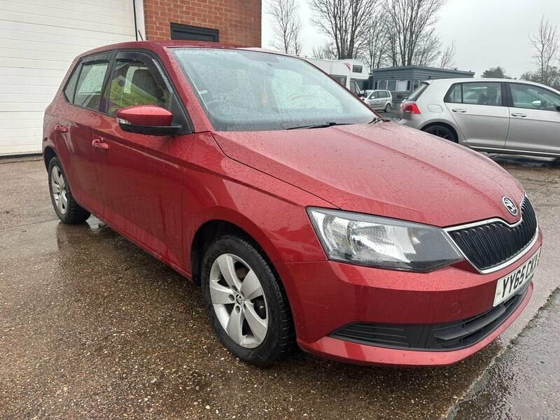 Skoda Fabia 1.4L Se Red
