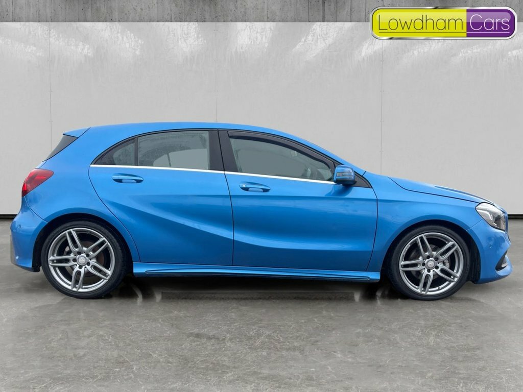 Mercedes-Benz A Class 1.5L Amg Line GU16CYG Blue #2