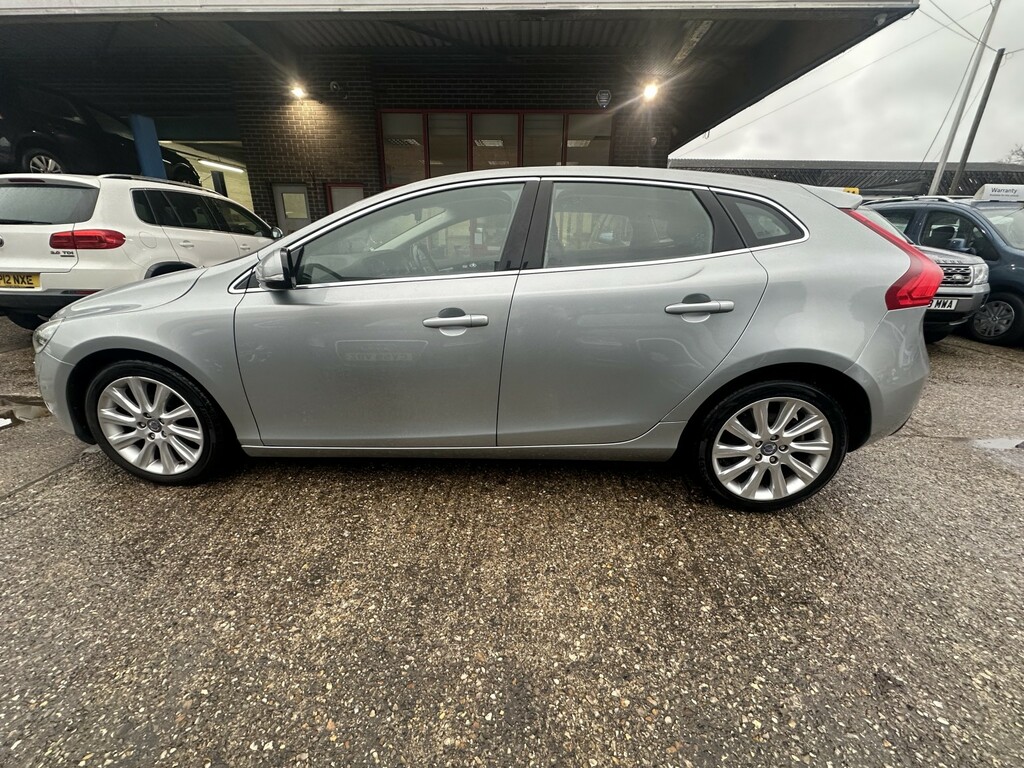 Volvo V40 1.6 D2 Se Lux 2013 AO13CYY Silver #4