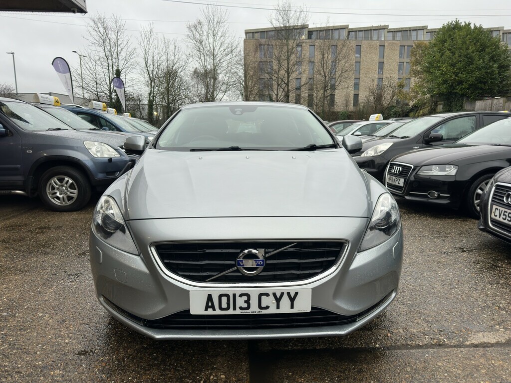 Volvo V40 1.6 D2 Se Lux 2013 AO13CYY Silver #2