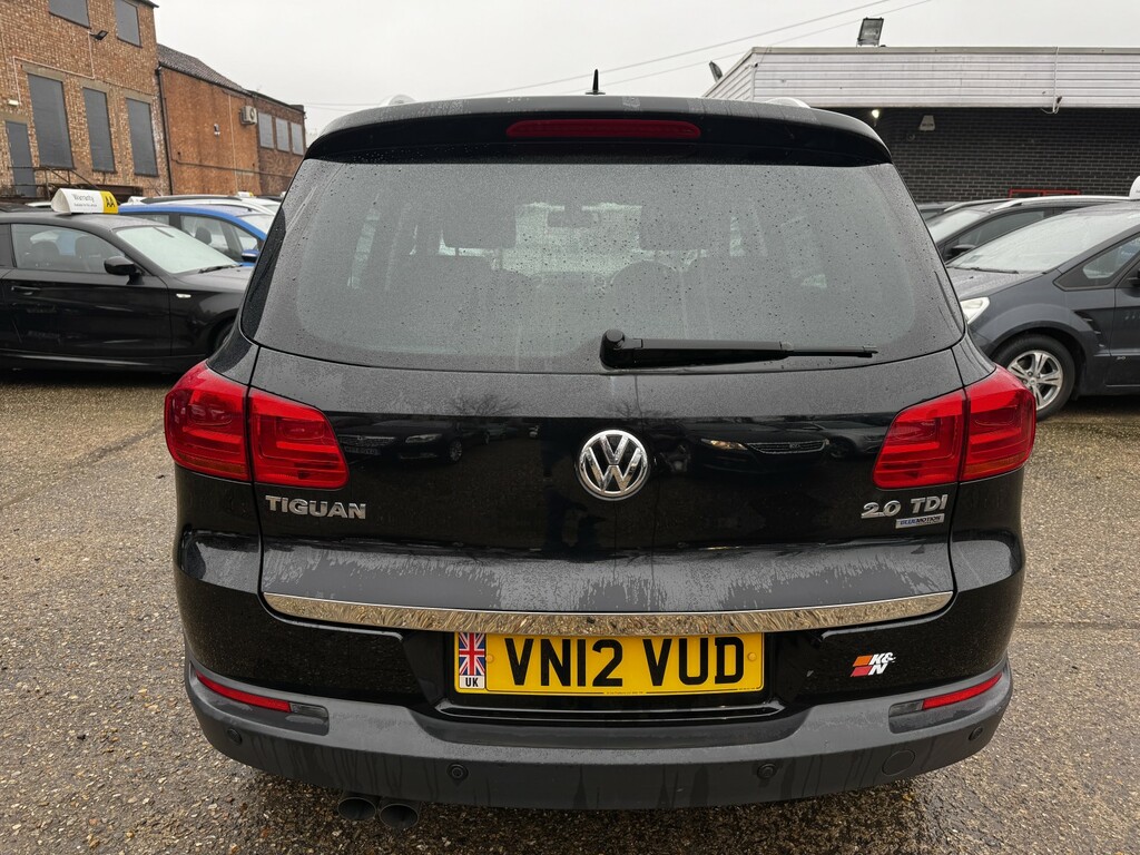 Volkswagen Tiguan 2.0 Tdi Bluemotion Tech Se 2012 VN12VUD Black #4