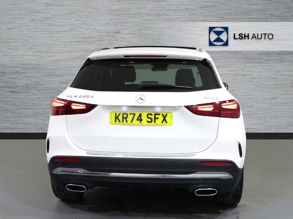 Mercedes-Benz GLA Class Gla 220D 4Matic Amg Line Premium Plus KR74SFX White #5