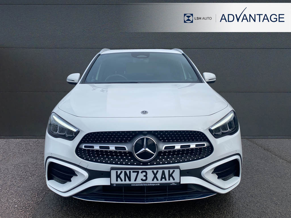 Mercedes-Benz GLA Class Gla 220D 4Matic Amg Line Premium KN73XAK White #4