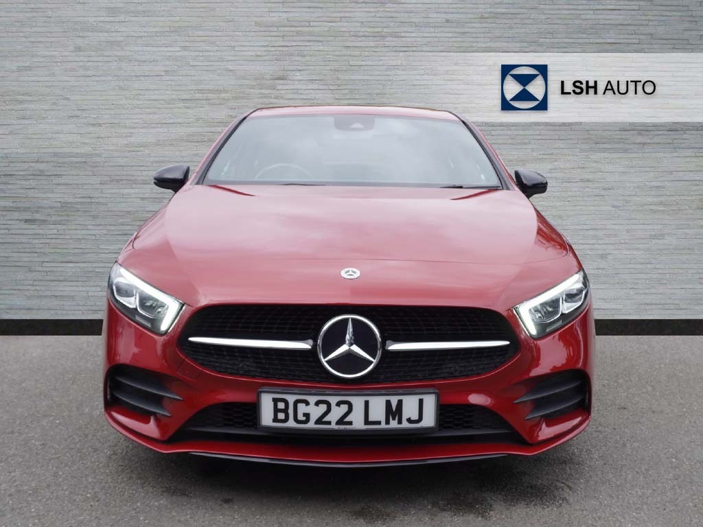 Mercedes-Benz A Class A180 Amg Line Premium Edition BG22LMJ Red #4