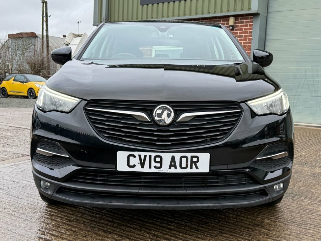 Vauxhall Grandland X 1.2 Turbo Gpf Se Suv Euro 6 Ss CV19AOR Black #3
