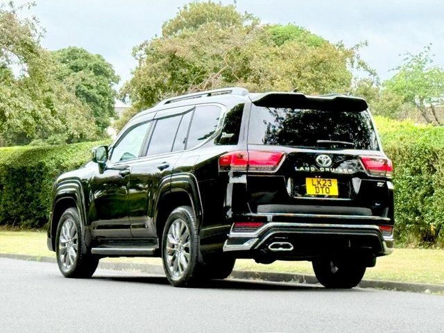 Toyota Land Cruiser 3.5 V6 70Th Anniversary Modellista Kit Black #4