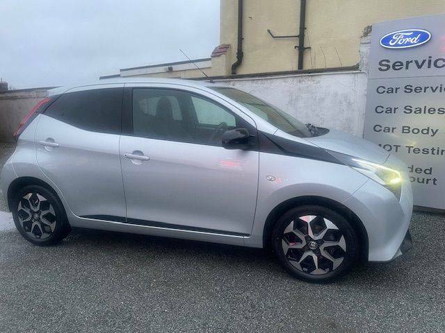 Toyota Aygo 1.0 Vvt-i X-trend Tss X-shift - 2020 70 MK70PVT Silver #3