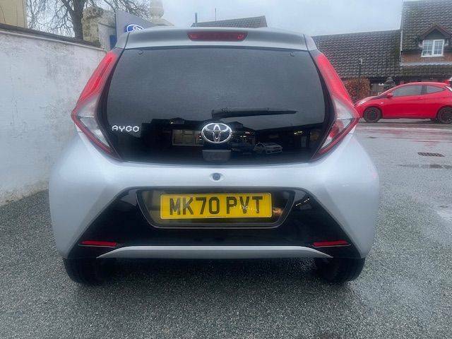 Toyota Aygo 1.0 Vvt-i X-trend Tss X-shift - 2020 70 MK70PVT Silver #5