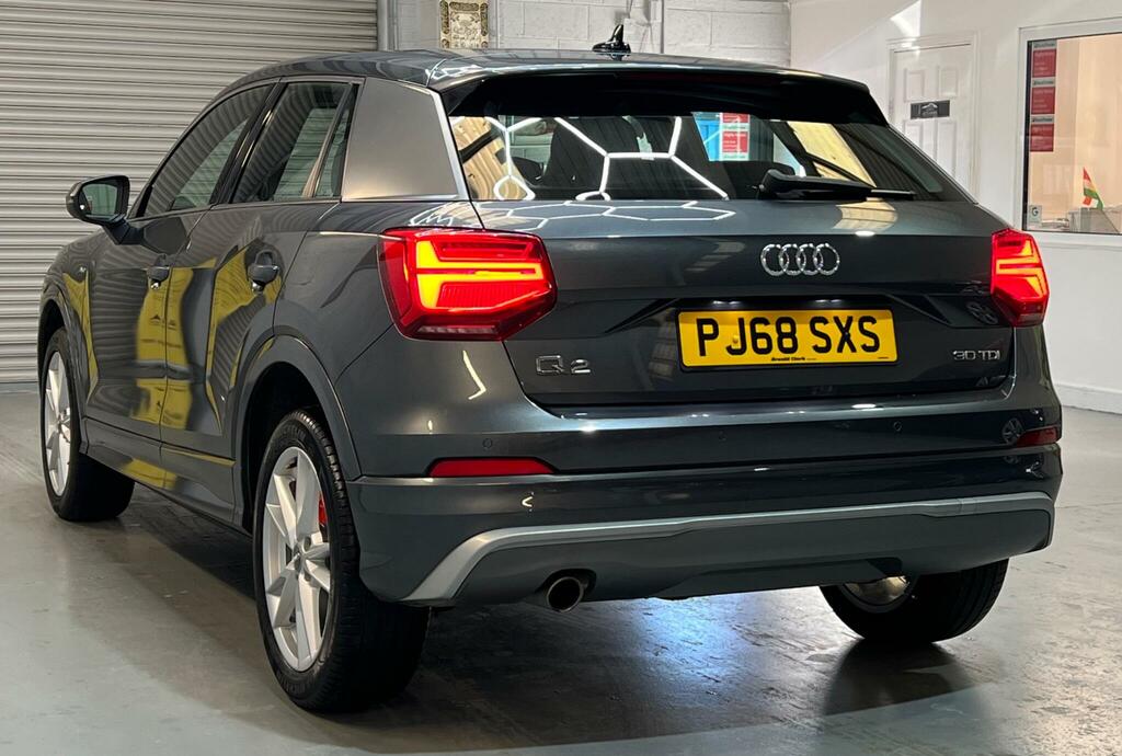 Audi Q2 1.6 Tdi 30 S Line S Tronic Euro 6 Ss Grey #4