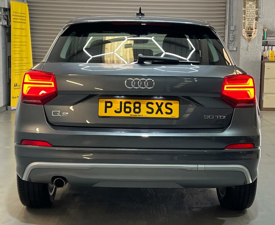 Audi Q2 1.6 Tdi 30 S Line S Tronic Euro 6 Ss Grey #5