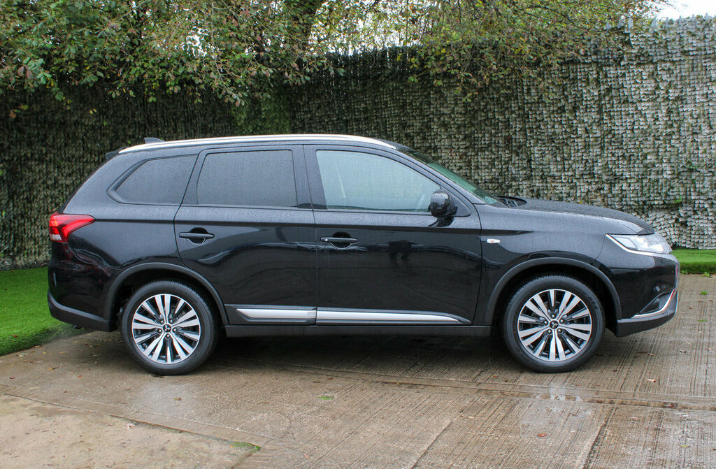 Mitsubishi Outlander Black SY70BVP #3
