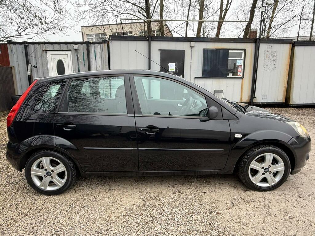 Ford Fiesta Hatchback 1.6 Tdci Zetec Climate 200757 Black #4