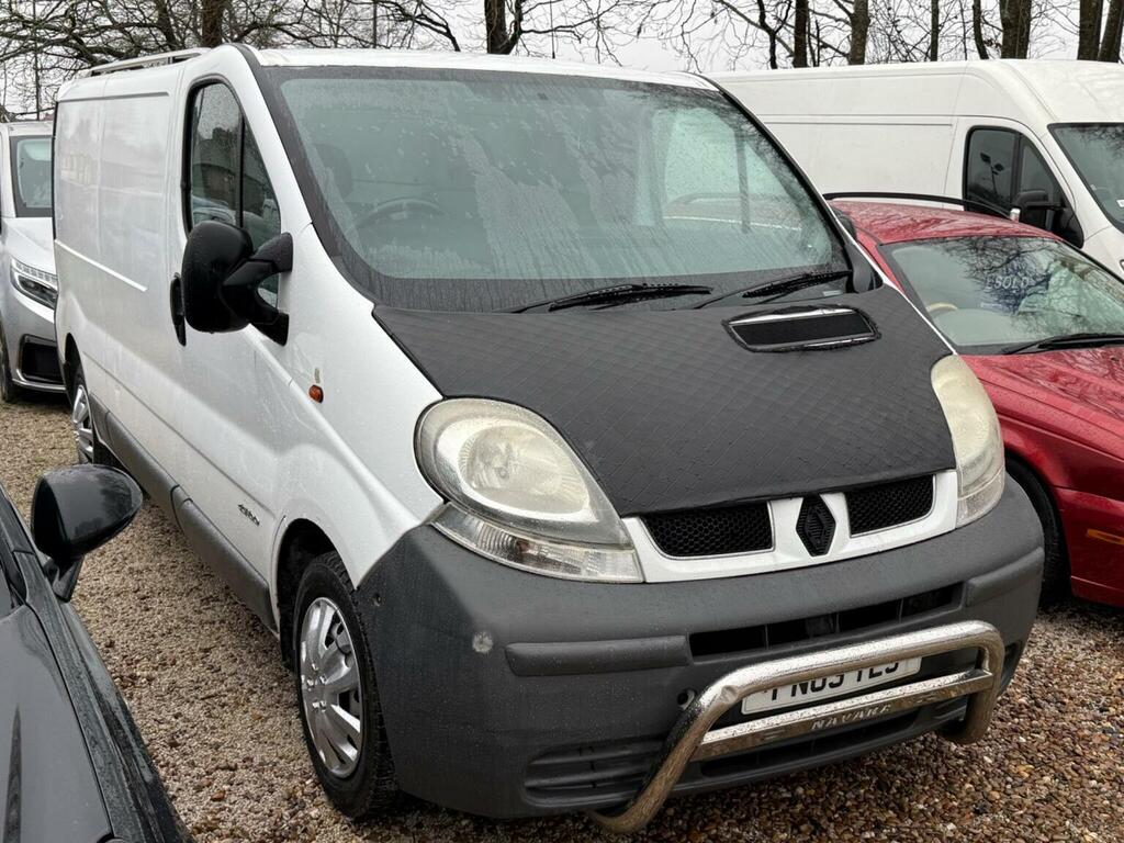 Renault Trafic Classhas-text-weight-normal Has-text-tertiary Silver #1