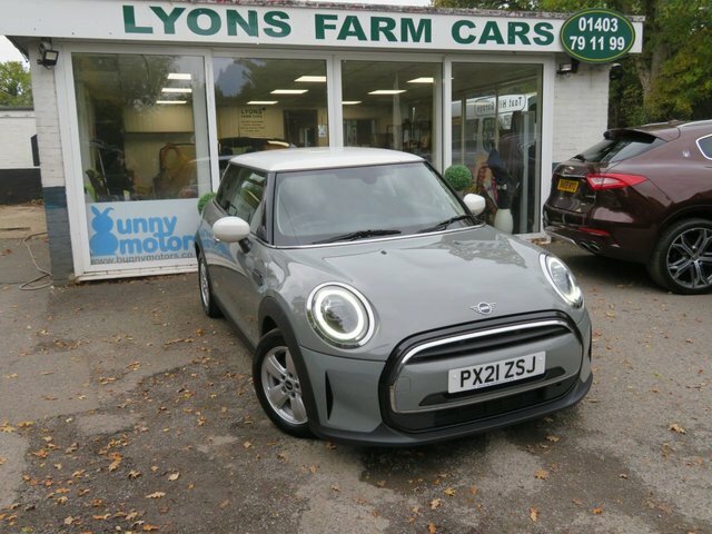 Mini Hatch 2021 1.5 Cooper Classic Hatchback Manua Grey