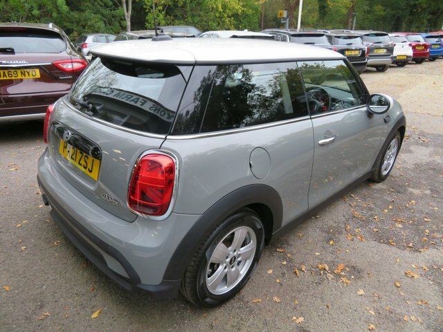 Mini Hatch 2021 1.5 Cooper Classic Hatchback Manua PX21ZSJ Grey #3