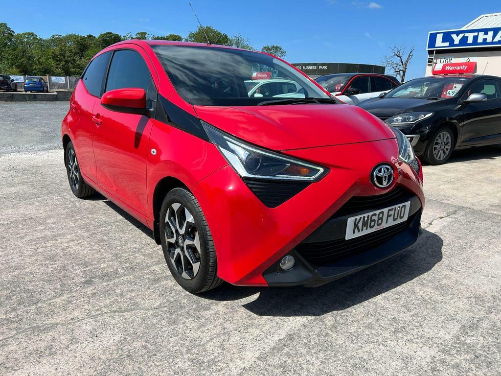 Toyota Aygo 1.0 Vvt-i X-plore Euro 6 Red