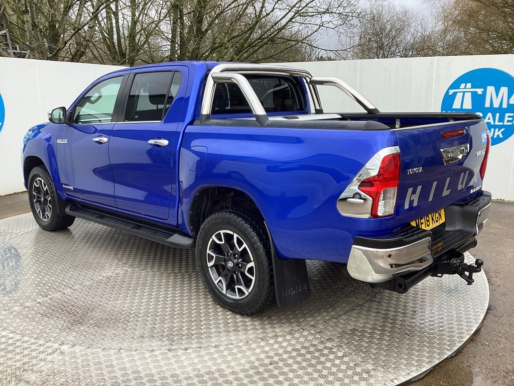 Toyota HILUX D-4d Invincible X 4X4 Euro 6 D C A C No Vat U Blue #5