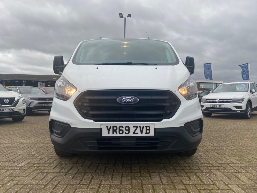 Ford Transit Custom Custom 300Leader YR69ZVB White #4