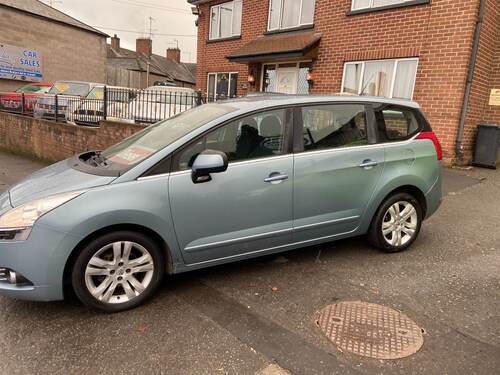Peugeot 5008 1.6 Hdi 112 Active II Blue #4