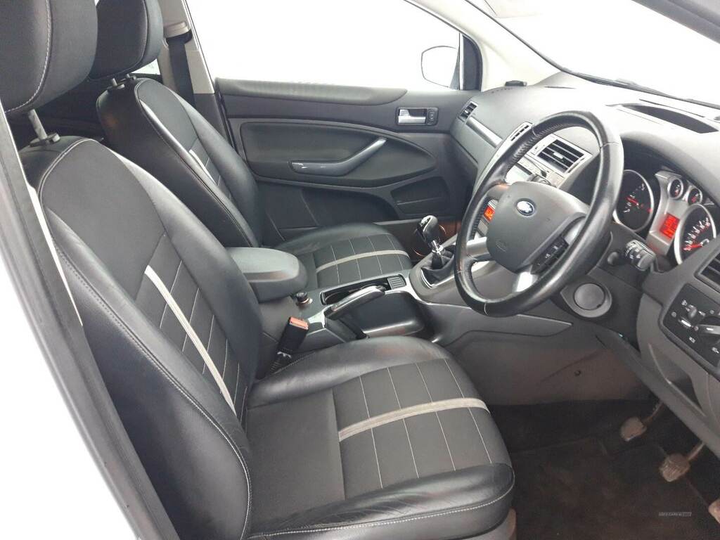 Ford Kuga 2.0 Tdci 163 Titanium FE12VDT White #2