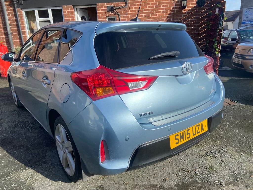 Toyota Auris 1.4 D-4d Excel Nav Blue #3