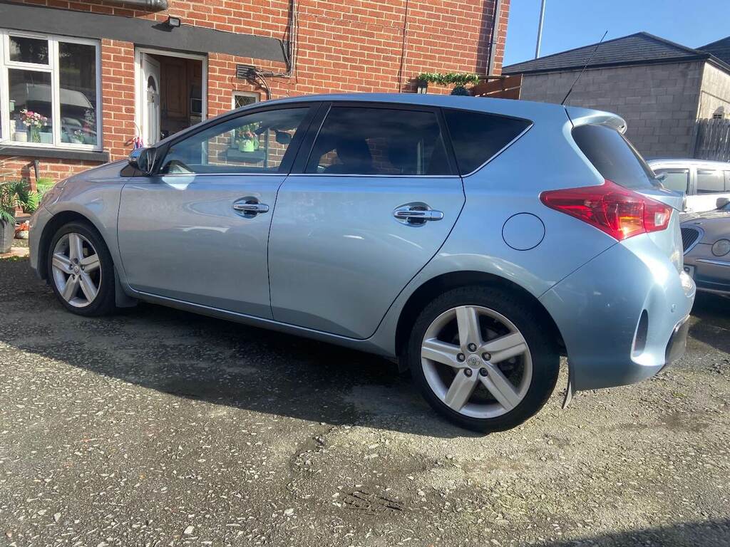 Toyota Auris 1.4 D-4d Excel Nav Blue #4