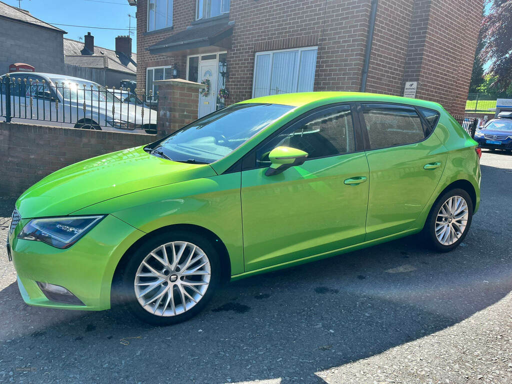 Seat Leon 1.6 Tdi 110 Se Technology Pack PY15POV Green #3