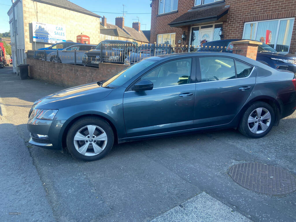 Skoda Octavia 1.6 Tdi Se Technology SA68OGB Grey #3